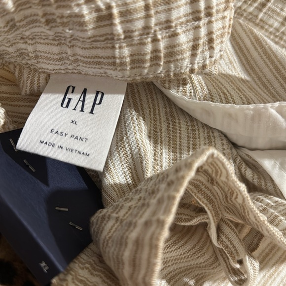 NWT Gap Mid Rise Ankle Pants - Picture 3 of 4